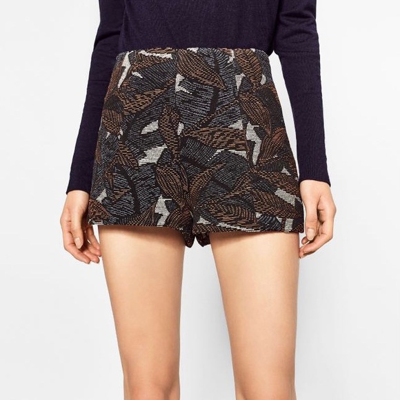 ZARA TRAFALUC High Waisted Jacquard Shorts Size XS - Picture 3 of 4